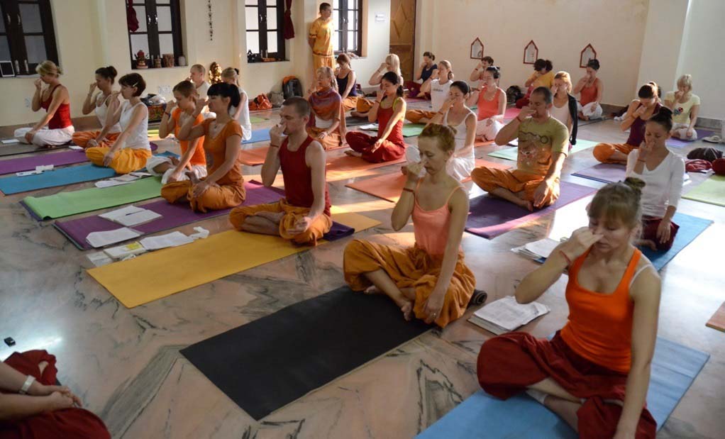Yoga Ayurveda Meditation Spa Retreats in Rishikesh India