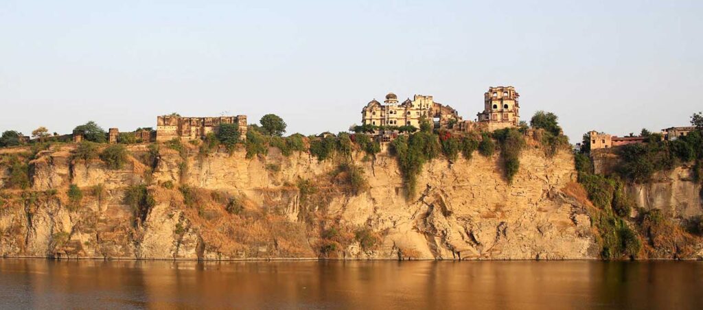Bhainsrorgarh Wildlife