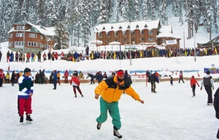 Iceskating-Srinagar