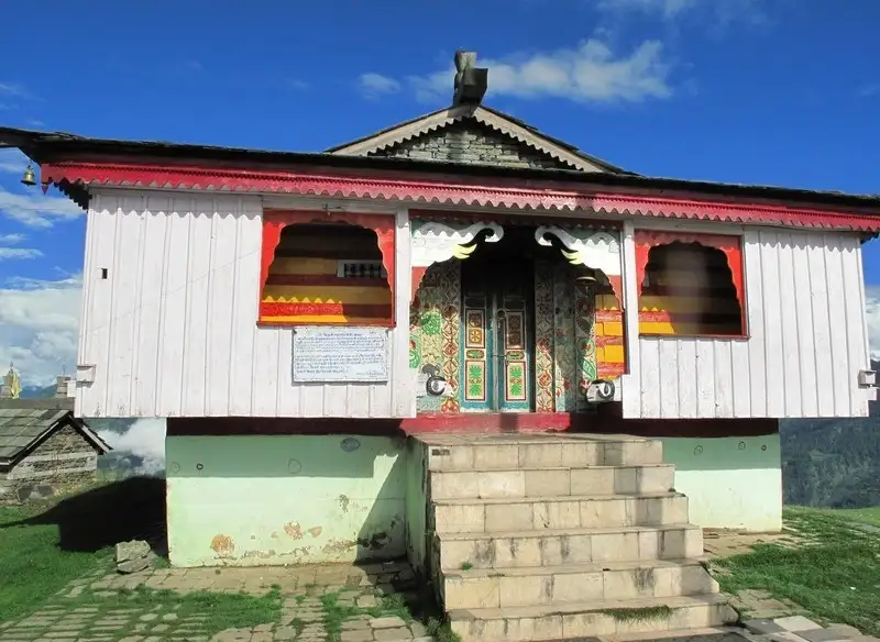 Bijli Mahadev Trek – A temple dedicated to Lord Shiva