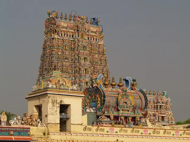 Meenakshi Amman Temple – A stupendous paragon of extraordinary work