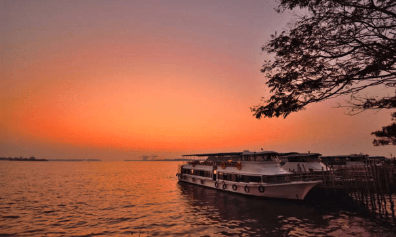10 Amazing River Cruises In India For Your Next Vacation!