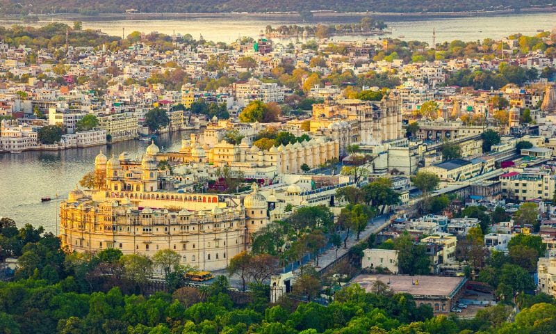 10 Best Places to Visit for a Three Weeks Holiday in India
