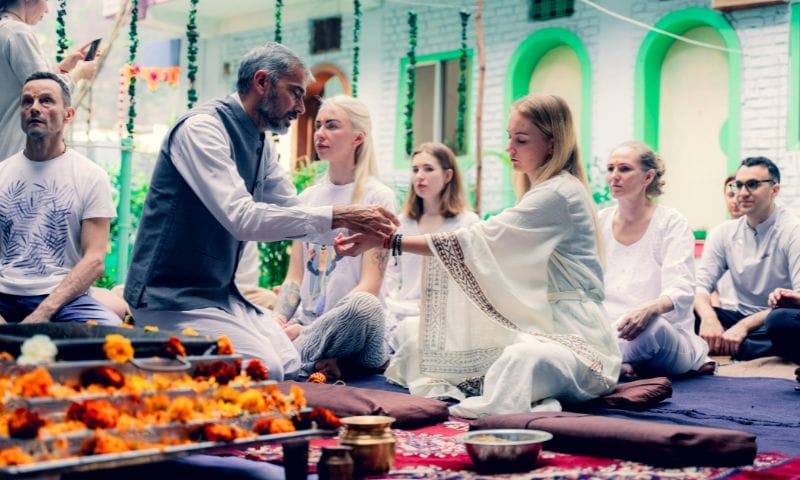 Best Spiritual Experiences in India for Foreign Travelers