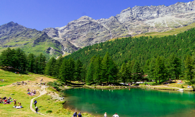 12 Top Tourist Destinations in Jammu and Kashmir for a Memorable 2026 Trip
