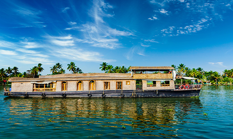 What to Expect On Your Dream Alleppey Houseboat Trip